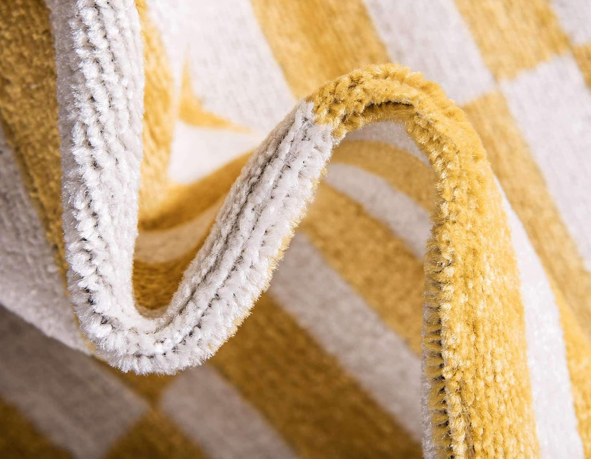 Williamsburg Collection Casual Transitional Thick Alternating Stripes Area Rug (4' 1 x 6' 1 Rectangular, Yellow/Beige)