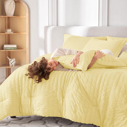 5 Pieces Twin XL Comforter Set, Seersucker Bed in a Bag Twin XL Size, All Season Luxury Bedding Set with Comforter, Flat Sheet, Fitted Sheet, Pillowcase & Sham, Yellow
