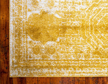 Bromley Collection Area Rug - Wells (4' 1" x 6' 1" Rectangle, Yellow/ Ivory)