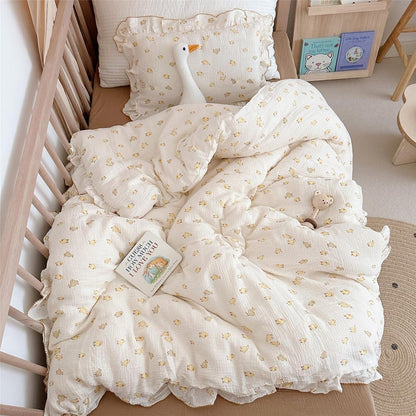 AOJIM Cute Toddler Kids Duvet Cover, 1-Piece Muslin Cotton Ruffled Bedding Duvet Cover with Little Yellow Duck, Soft Breathable 2-Layer Gauze Baby Kids Comforter Cover for Girls Boys (47X59'')