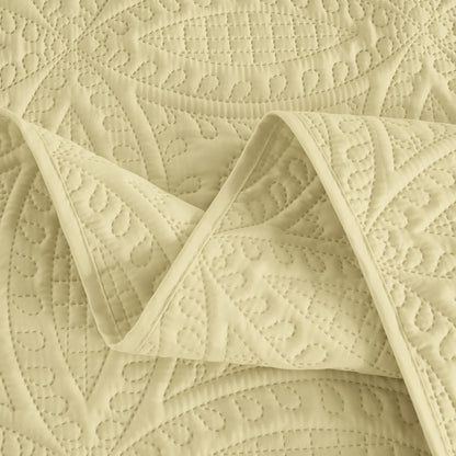 Austin King Oversized Bedspread Set, 3-Piece Pinsonic Quilted Lightweight Microfiber Bedspread Coverlet, Pastel Yellow