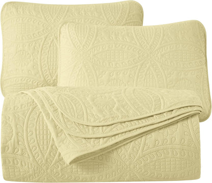 Austin King Oversized Bedspread Set, 3-Piece Pinsonic Quilted Lightweight Microfiber Bedspread Coverlet, Pastel Yellow