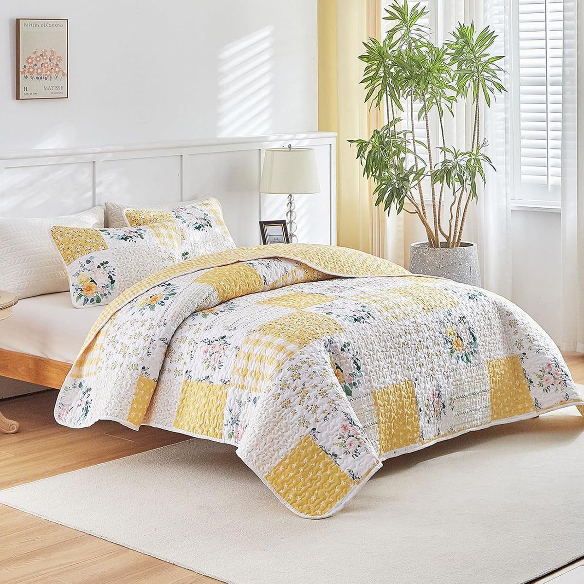 2 Pieces Floral Patchwork Quilt Set Twin, Yellow n White Flowers Design, Soft n Cozy Microfiber Quilt, Bedspread Bed Cover for All Season, 1 Quilt and 1 Pillow Sham- 68x86 inches